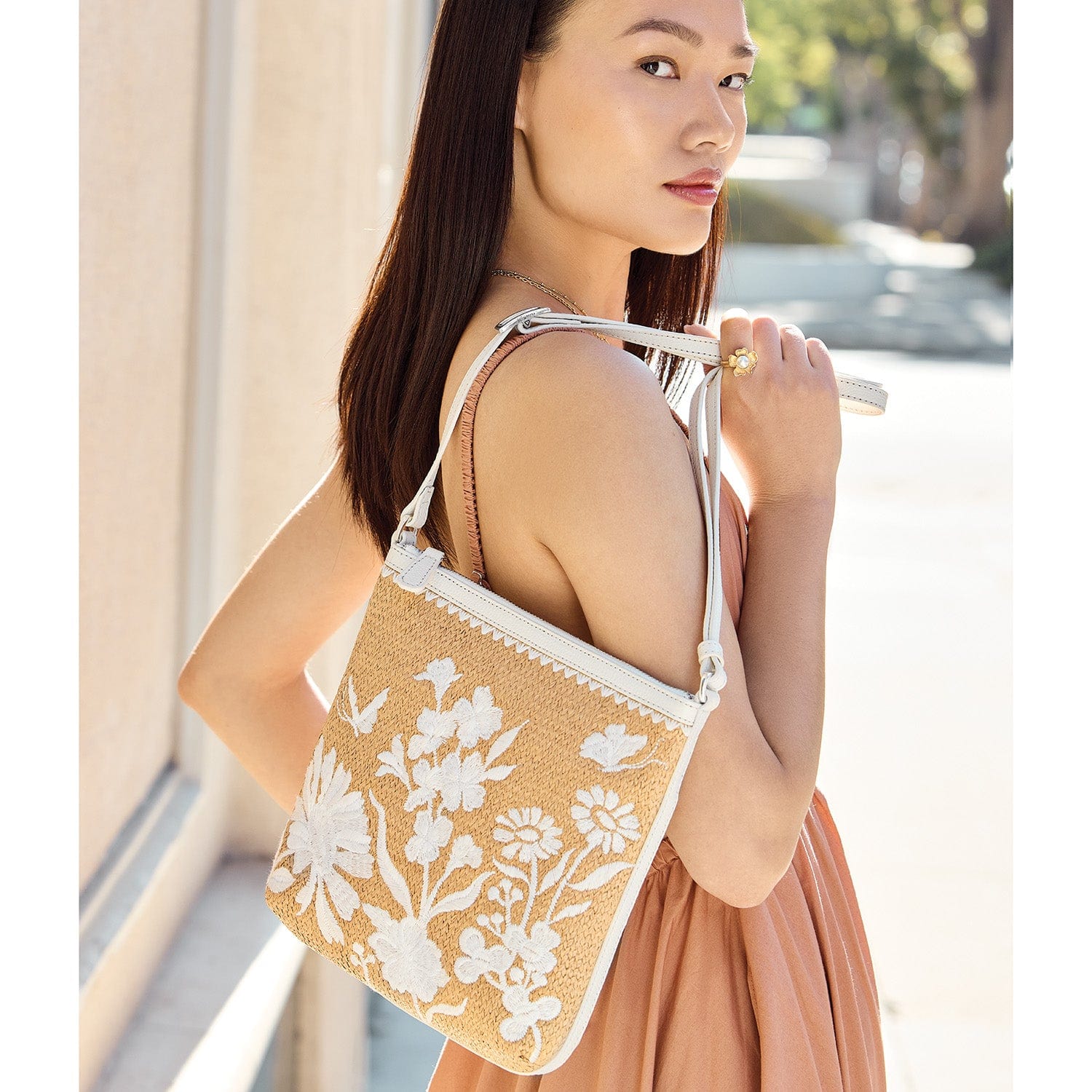 Carter Straw Messenger Bag - Image 5