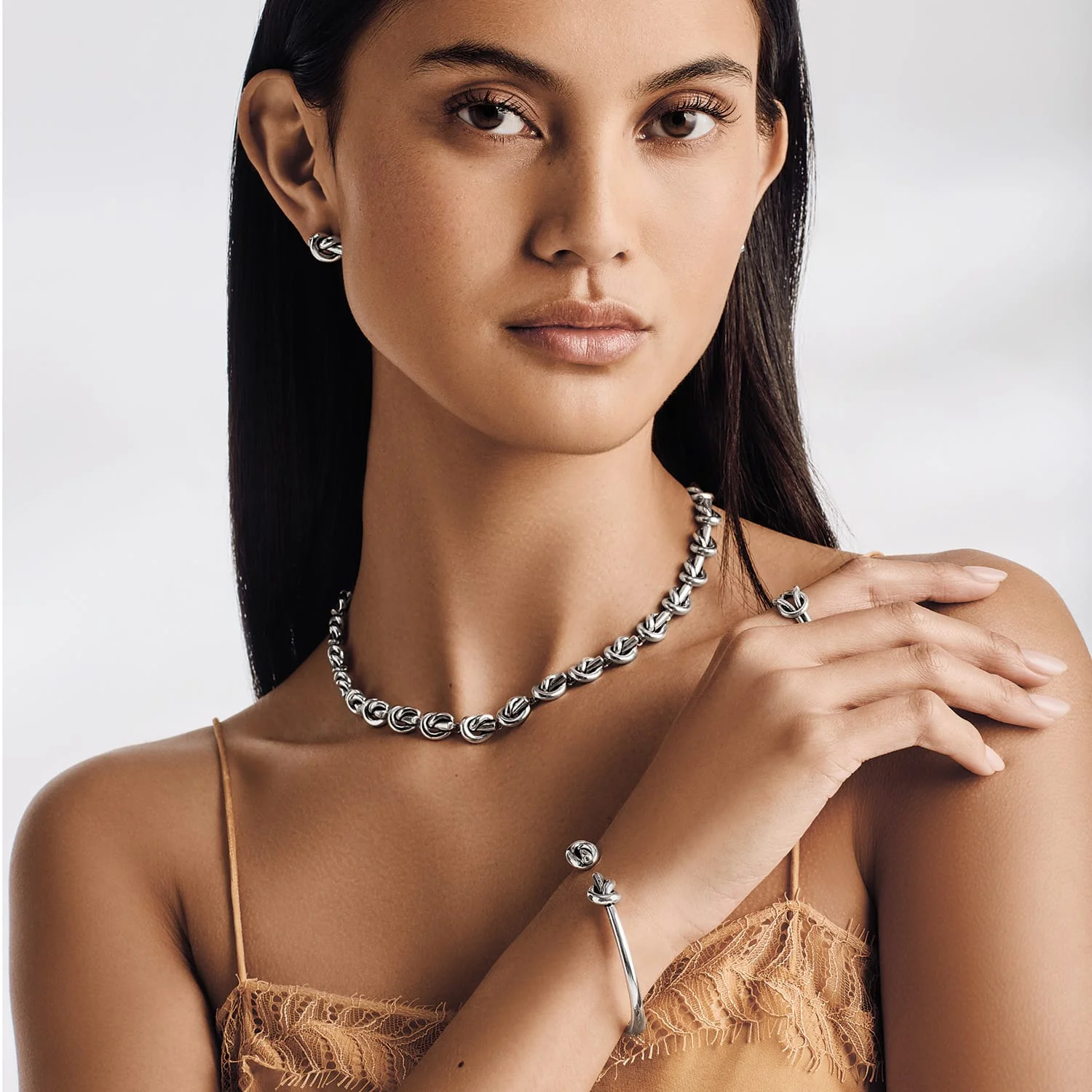 Interlok Single Knot Open Hinge Bangle - Image 5