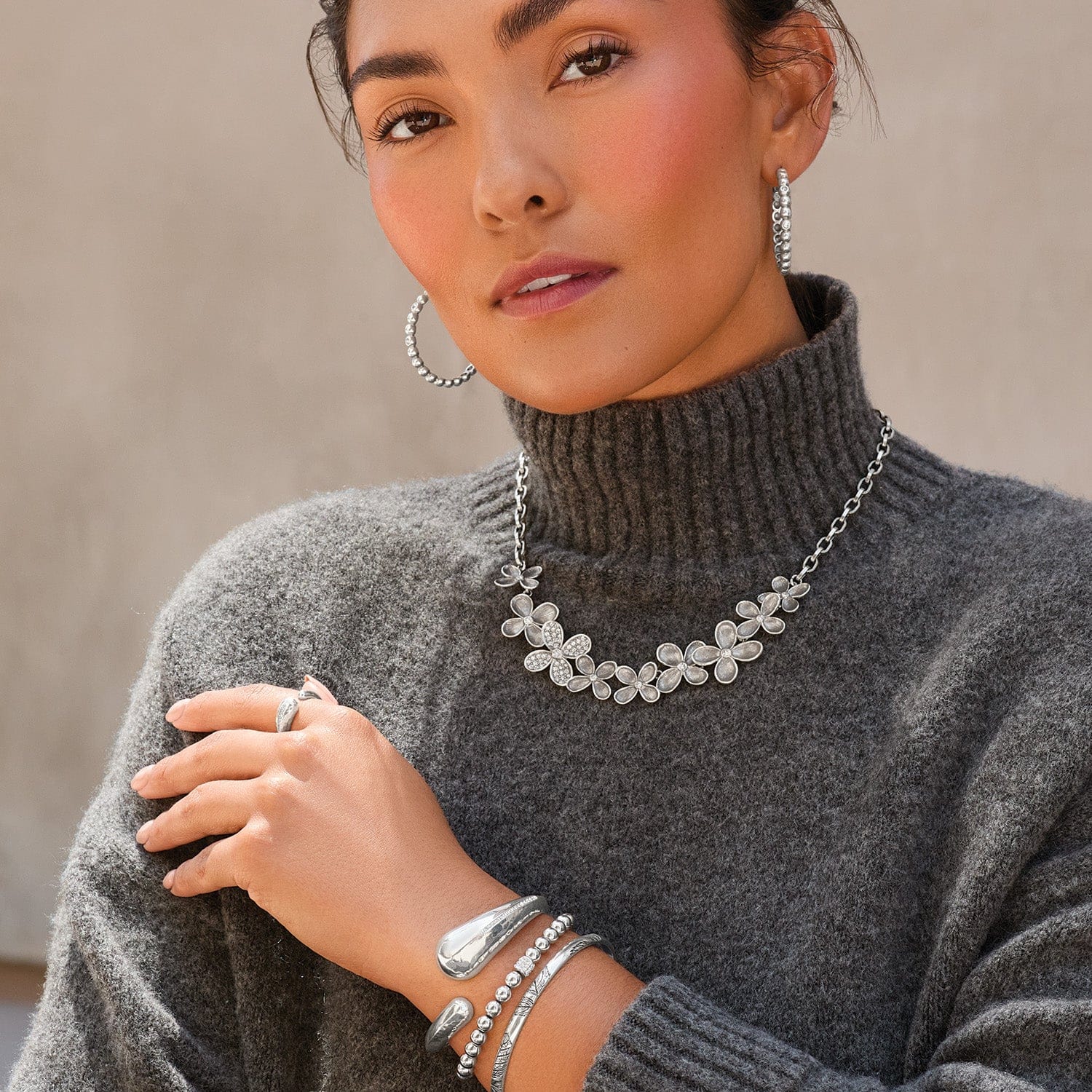 Natura Slim Bangle - Image 3