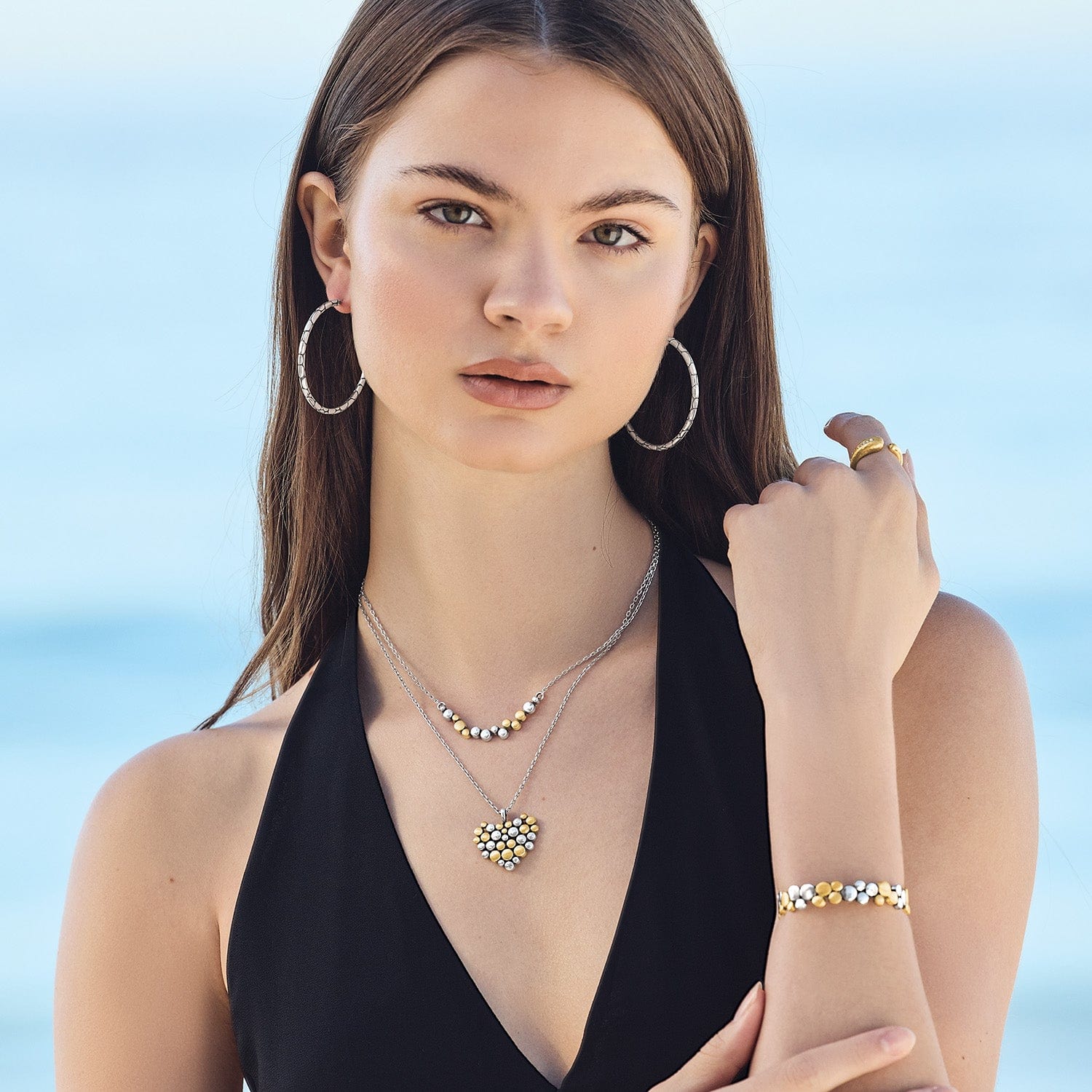 Pebble Edge Crescent Bar Necklace - Image 4