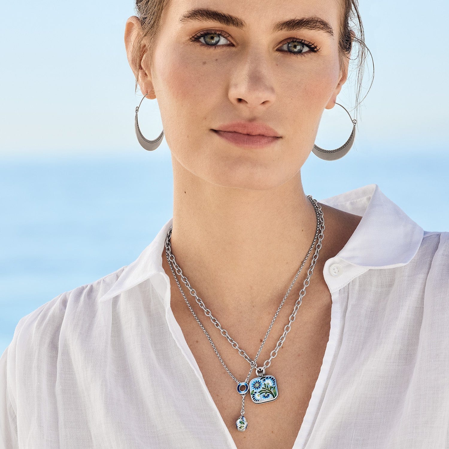 Sydney Daisy Necklace - Image 5